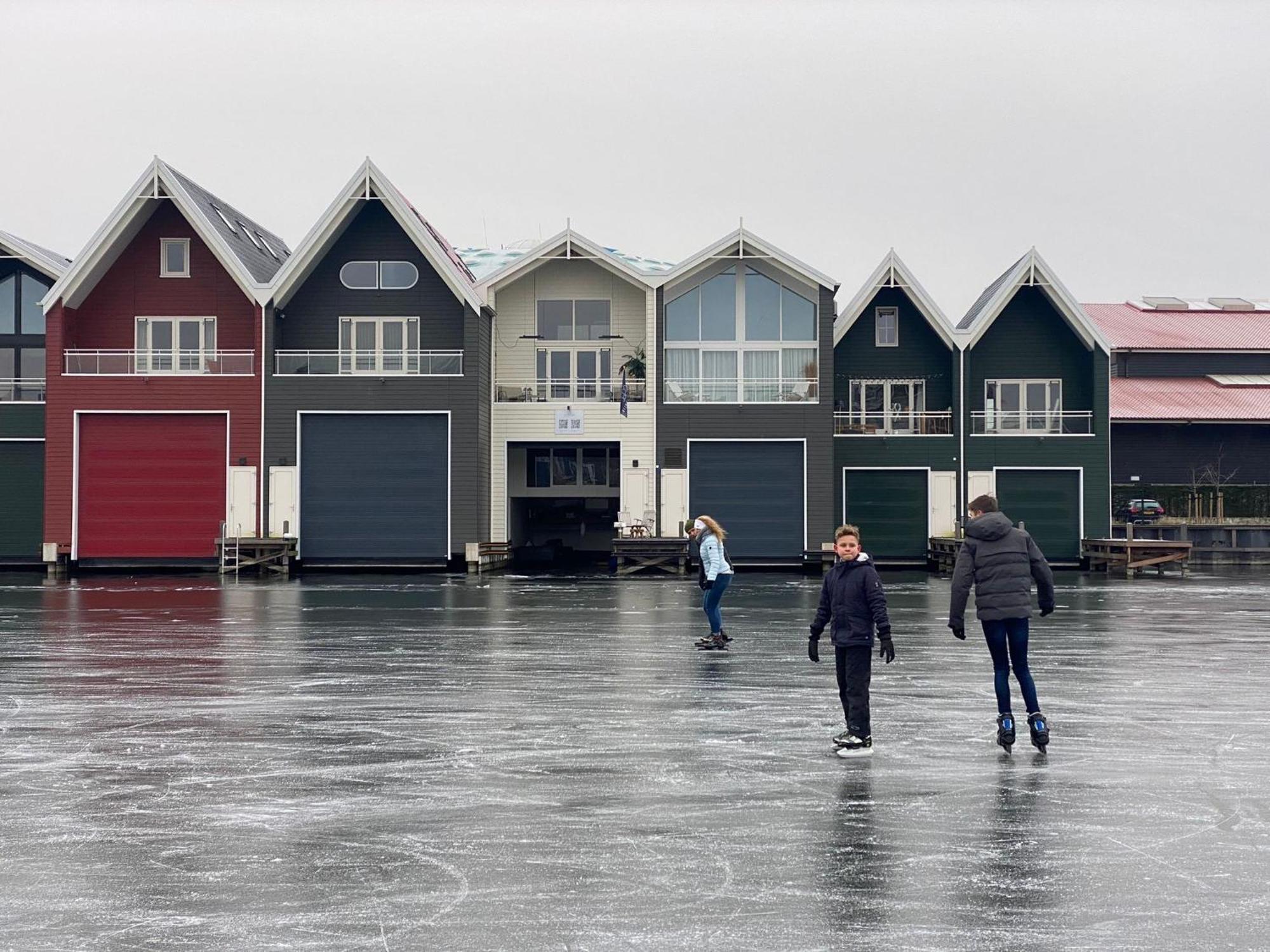 Nomad Water Lodge Harderwijk Exterior photo